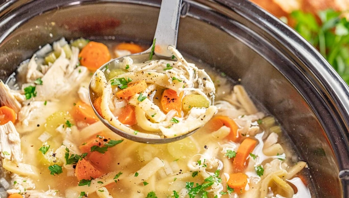 crockpot chicken noodle soup crockpot chicken noodle soup