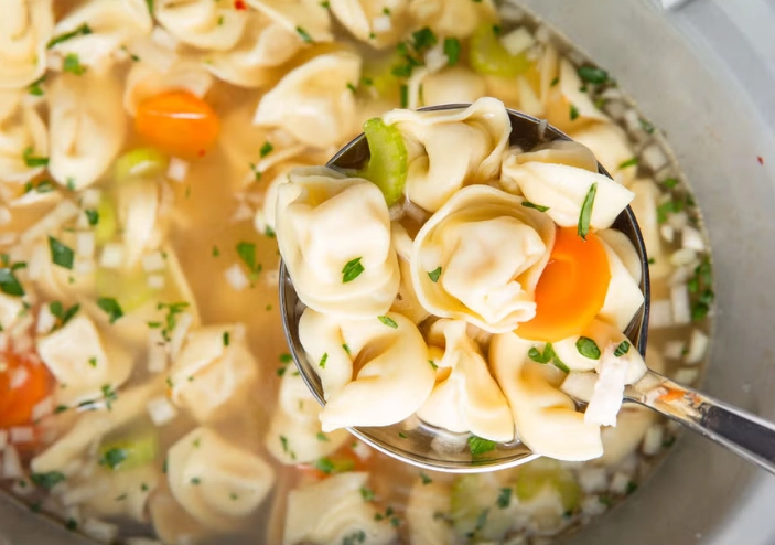 slow cooker chicken tortellini soup slow cooker chicken tortellini soup