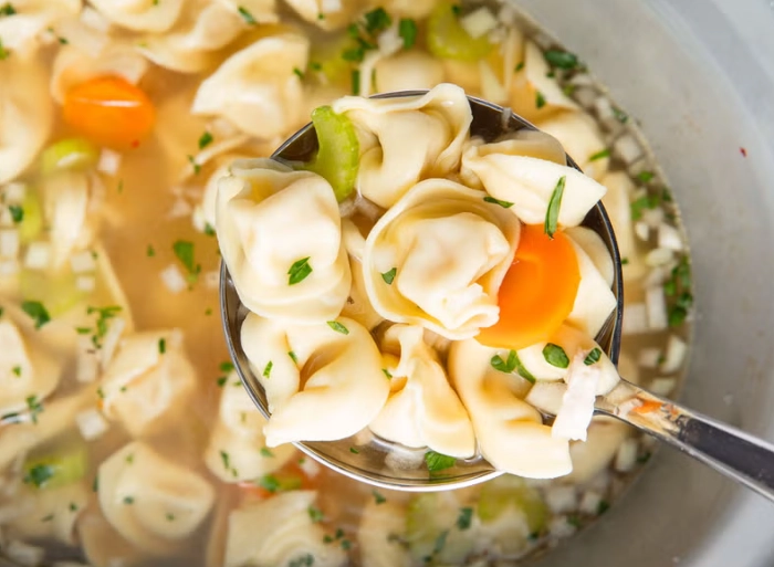 slow cooker chicken tortellini soup slow cooker chicken tortellini soup