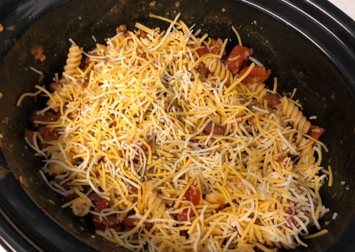 crockpot chili mac with beans crockpot chili mac with beans