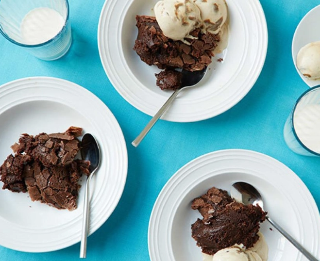 simple slow cooker desserts simple slow cooker desserts