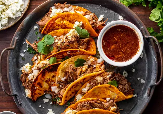 How to make beef tacos slow cooker?