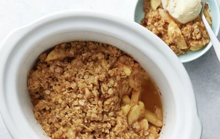 slow cooker apple crisp