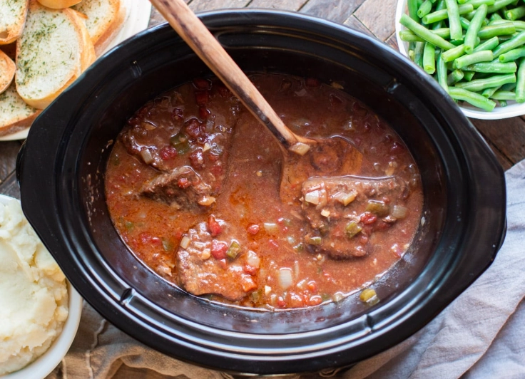 slow cooker Swiss steak slow cooker Swiss steak