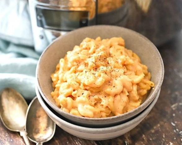 slow cooker mac and cheese slow cooker mac and cheese