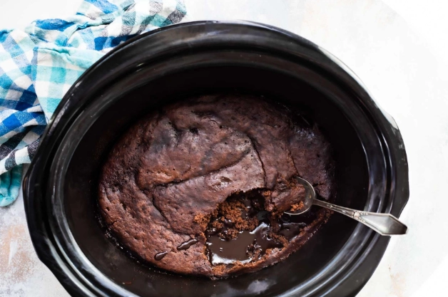 easy slow cooker desserts easy slow cooker desserts