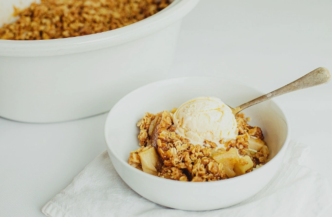 slow cooker apple crumble slow cooker apple crumble