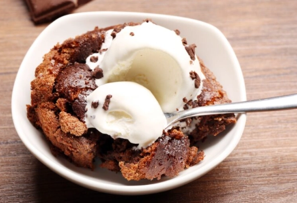 easy slow cooker desserts easy slow cooker desserts