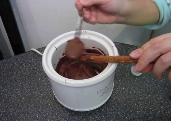 slow cooker chocolate melting slow cooker chocolate melting