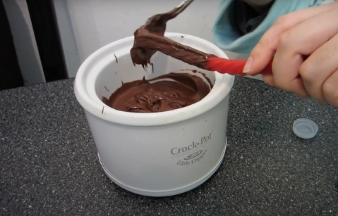 melt chocolate in a slow cooker melt chocolate in a slow cooker