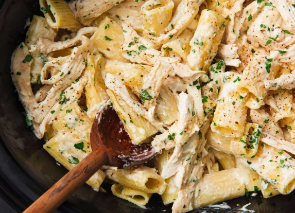 slow cooker pasta with jar sauce