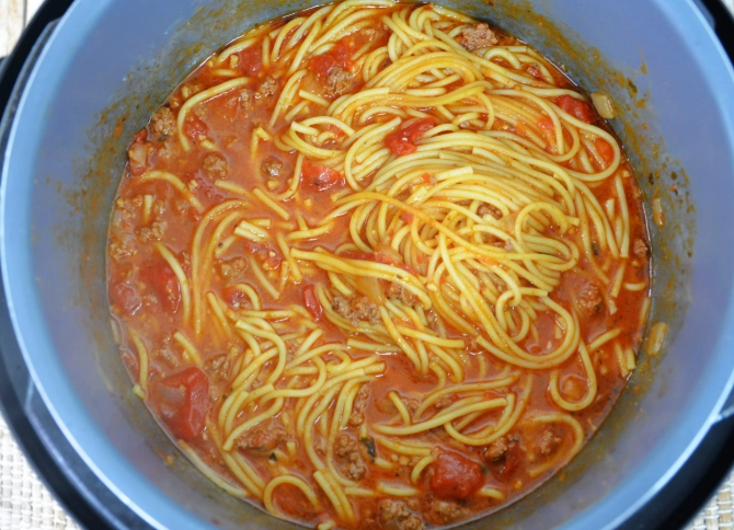 slow cooker pasta with jar sauce slow cooker pasta with jar sauce