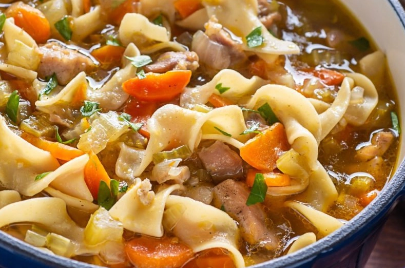 easy chicken noodle soup slow cooker