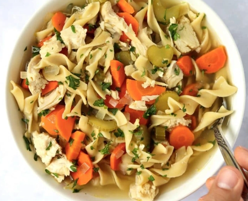 slow cooker chicken noodle soup recipe slow cooker chicken noodle soup recipe