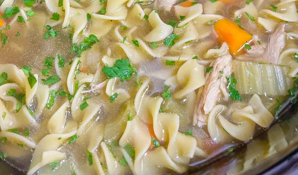 slow cooker chicken soup