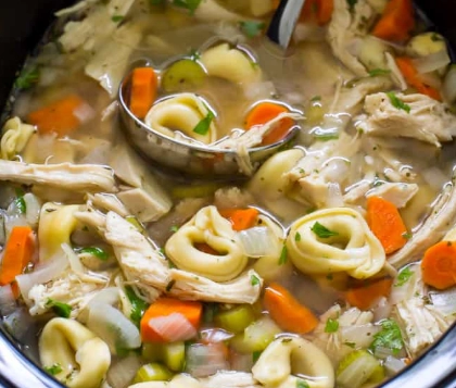easy slow cooker tortellini soup