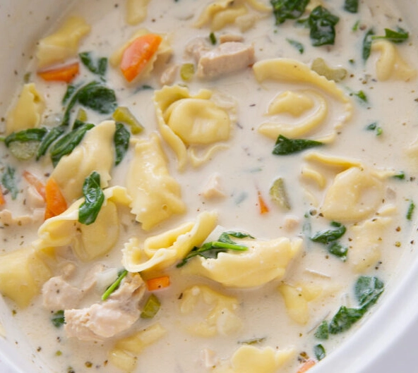 easy slow cooker tortellini soup