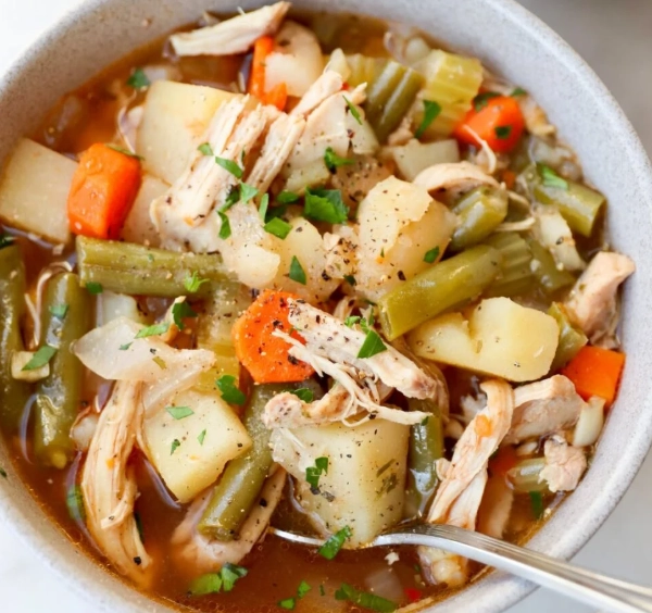 easy slow cooker chicken stew easy slow cooker chicken stew